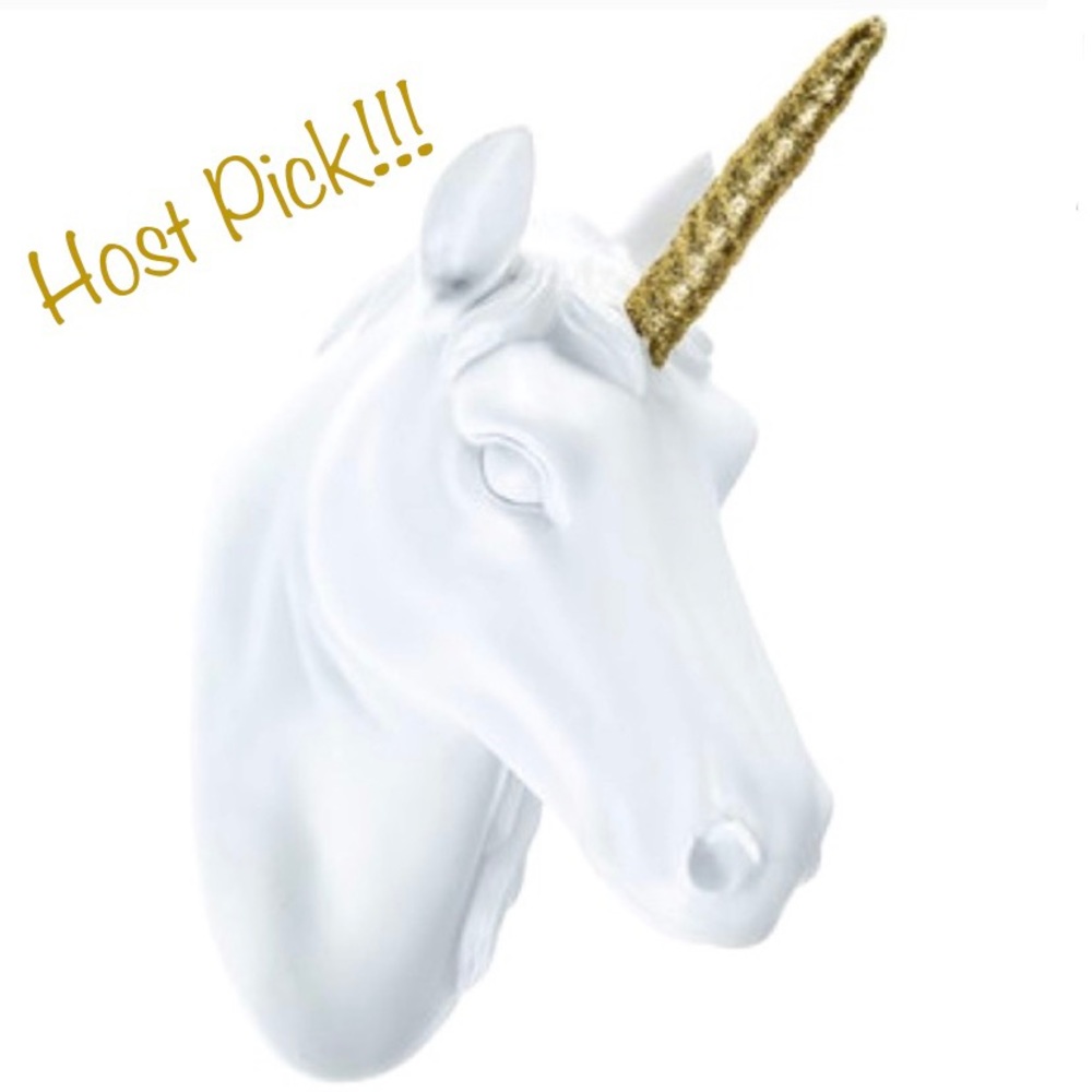🥳 Host Pick 🥳 NWT Unicorn Head Wall Decor